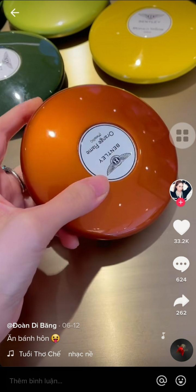 Trước đó, hồi tháng 6, Đoàn Di Băng đã đăng video chọn màu sơn cho siêu xe Bentley. Ảnh: TikTok