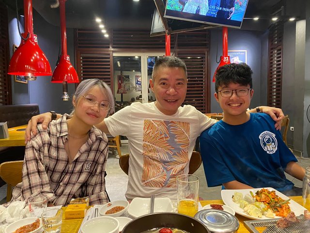 Sao Việt - Con gái ruột 20 tuổi kín tiếng của NS Công Lý: Theo nghề này vì thần tượng bố