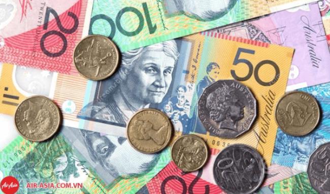 Australia là quốc gia đầu tiên trên thế giới ra mắt loại tiền làm từ polymer vào năm 1988.
