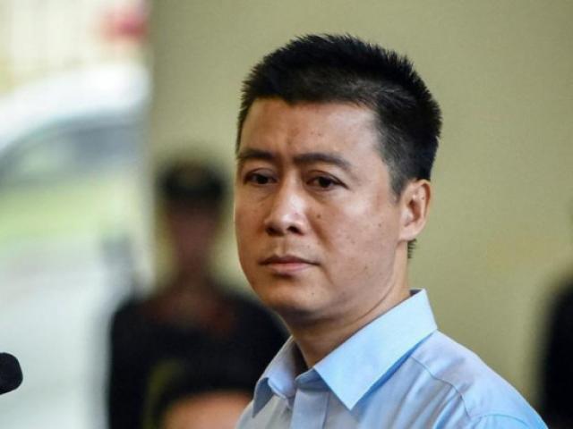 Tin tức trong ngày - Cách chức, cảnh cáo 4 cán bộ công an vì liên quan vụ Phan Sào Nam