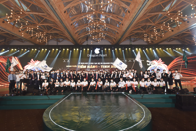 Sự kiện đã thu hút đông đảo chuyên viên tư vấn tham gia