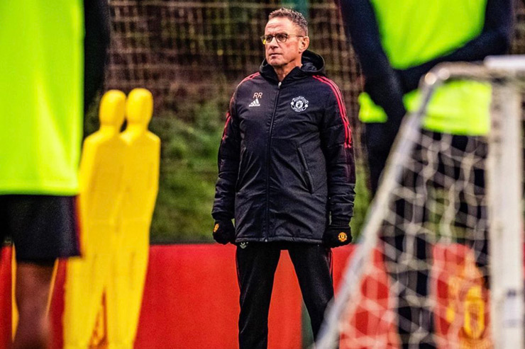 &#34;Bố già&#34; Rangnick ưa dùng sơ đồ 4-2-2-2: Pogba có còn cơ hội ở Old Trafford? - 1