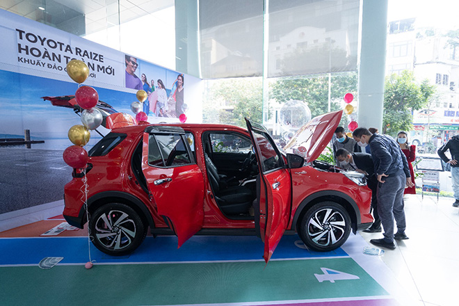 Toyota Raize chiếm ưu thế trong cuộc đua SUV đô thị tại Việt Nam - 7