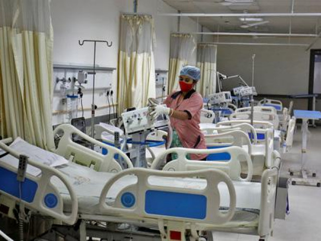 Thế giới - Omicron "đại chiến" Delta?