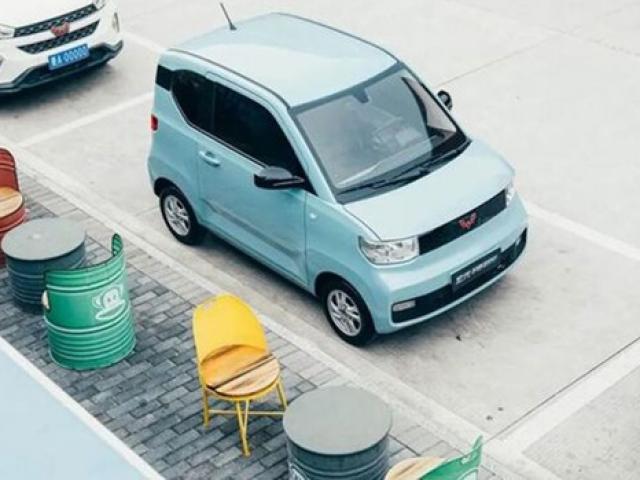 Thị trường - Tiêu dùng - Mẫu ô tô có giá chưa đến trăm triệu vừa gây xôn xao ở Việt Nam có gì đặc biệt?