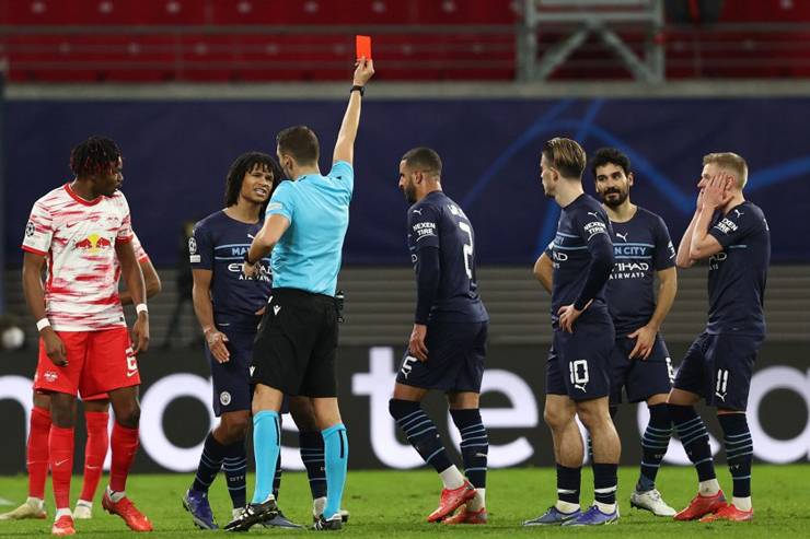 Man City chịu tổn thất trước vòng knock-out Champions League