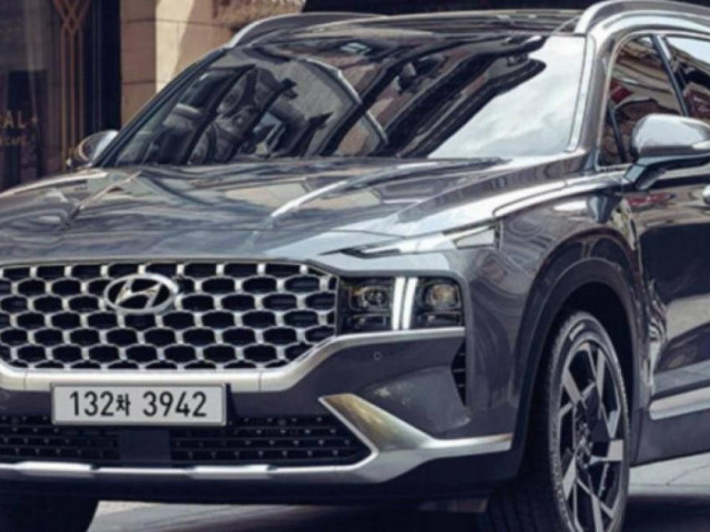 Ô tô - Hyundai SantaFe phiên bản 6 chỗ ra mắt, giá từ 614 triệu đồng