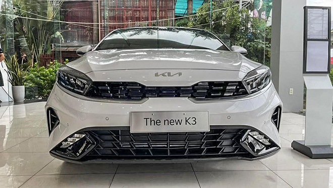 Động cơ 2.0L của Kia K3 là sự kết hợp giữa công nghệ và sức mạnh. Với khả năng vận hành mạnh mẽ cùng hiệu suất tiết kiệm nhiên liệu cao, chiếc xe này sẽ là đối tác tin cậy cho mọi chuyến đi của bạn. Hãy xem hình ảnh để tận hưởng trọn vẹn sự tuyệt vời của động cơ này!