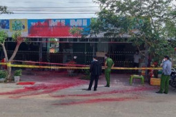 Pháp luật - Tạt sơn, mang quan tài đến nhà F0 nghi để…đòi nợ