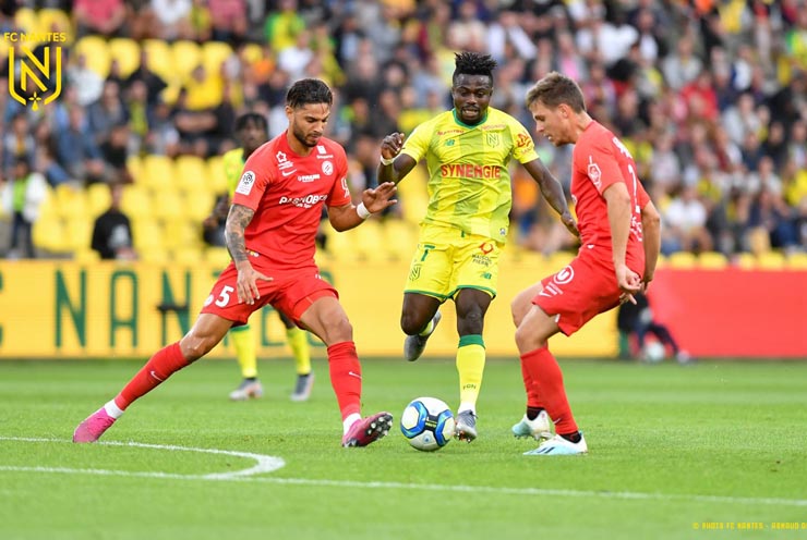 Video bóng đá Nantes - Lens: Tuyệt đỉnh 5 bàn, ôm hận phút 90 (Vòng 18 Ligue 1) - 1