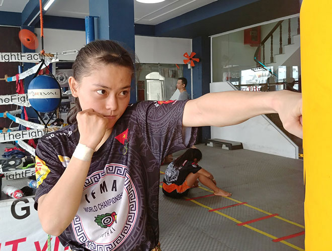 Vang dội: Hot girl Hữu Hiếu vô địch Muay thế giới, bảng thành tích “khủng” tuổi 21 - 7