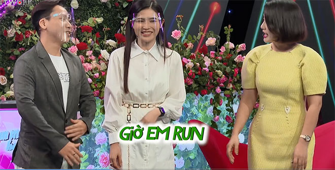 Gái xinh đi hẹn hò “thả thính” dồn dập khiến bạn trai run rẩy - 8