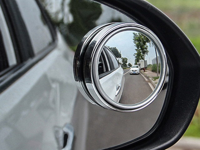 Tư vấn - Đây là những món phụ kiện giá rẻ dành cho xe ô tô