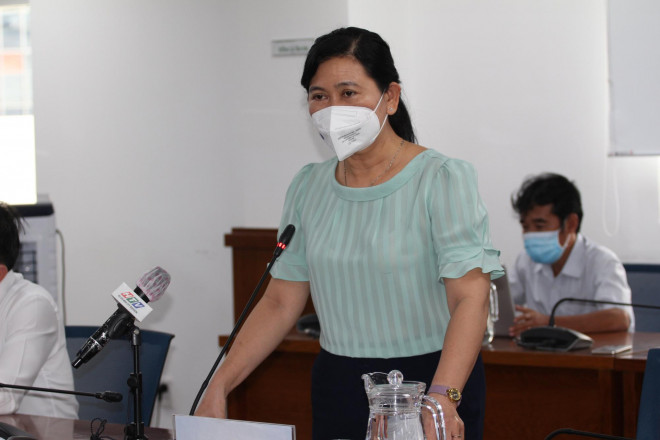 Bà Nguyễn Thị Huỳnh Mai, Chánh Văn phòng Sở Y tế TP HCM, thông tin tại buổi họp báo
