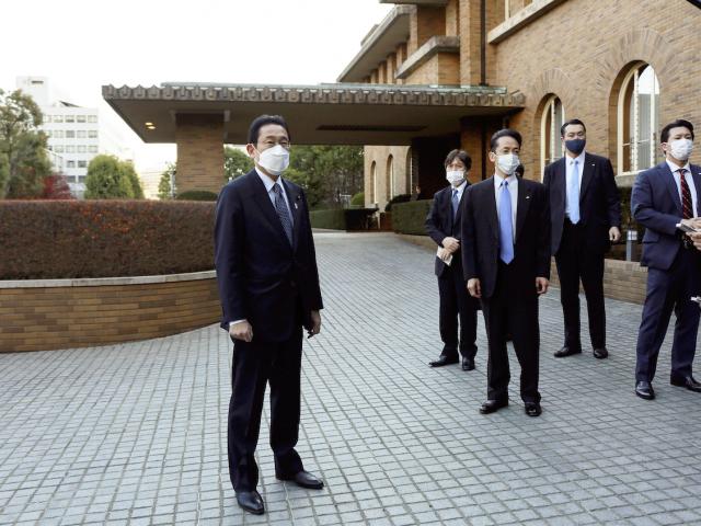 Thế giới - Sau một đêm trong dinh thự bị đồn "ma ám”, Thủ tướng Nhật nói gì?