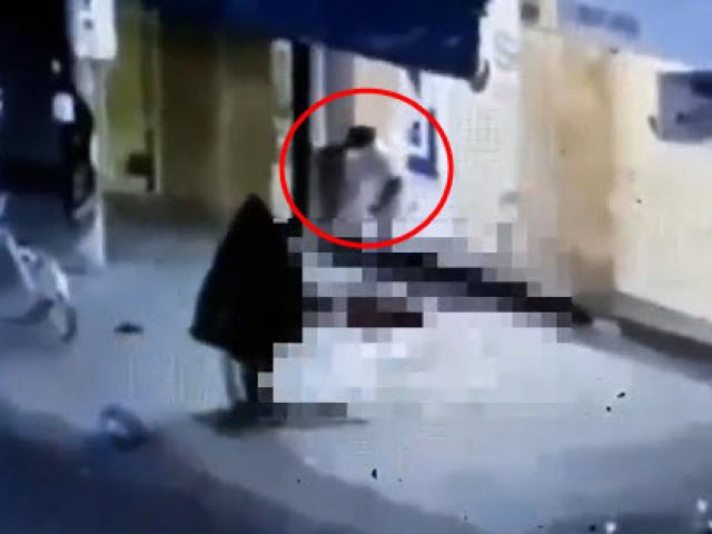 Pháp luật - CLIP: Tiểu đội trưởng dân quân trật tự bị sát hại trên phố đi bộ