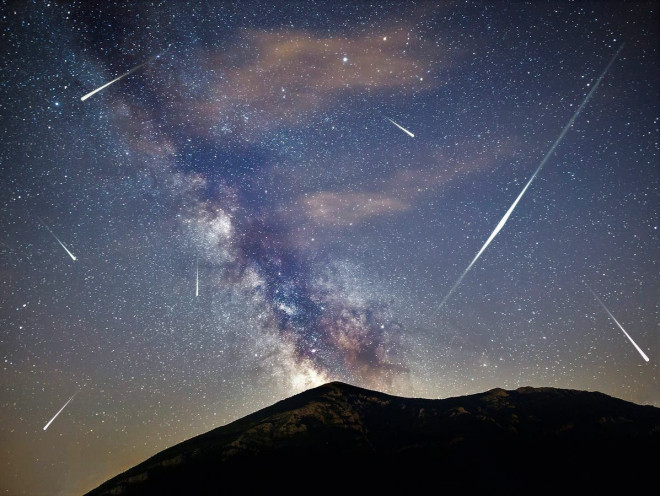 Mưa sao băng Geminids cực lớn thắp sáng bầu trời Việt Nam đêm nay - 1