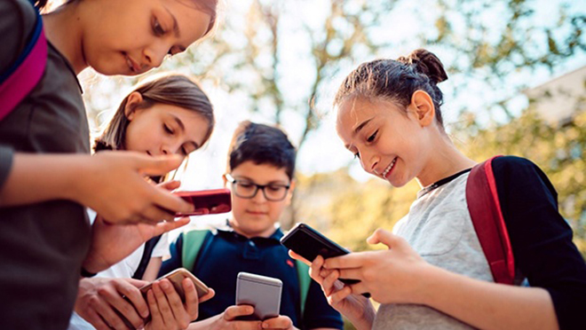 Khi nào nên cho trẻ sử dụng smartphone? - 1