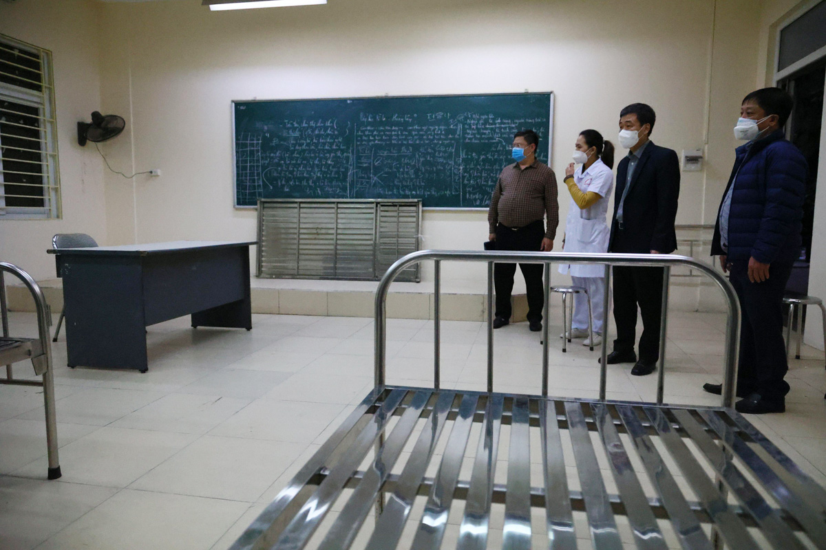 Trạm y tế được phân chia thành các khu vực: Khu tiếp nhận bệnh nhân; khu điều hành; khu chuyên môn của cán bộ, nhân viên y tế, khu vực cách ly, điều trị... bảo đảm đúng hướng dẫn Sở Y tế Hà Nội