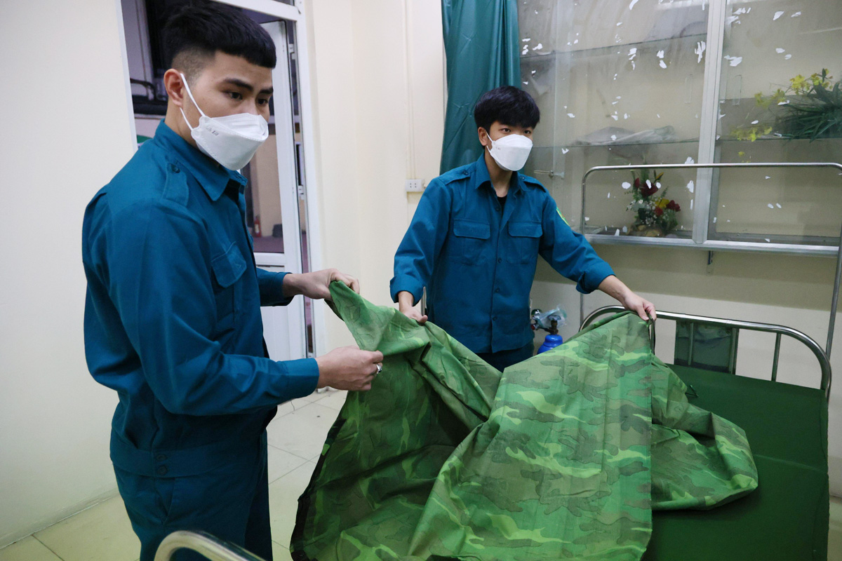 Những ngày gần đây, số ca mắc Covid-19 ngoài cộng đồng ở Hà Nội tiên tục tăng, sắp chạm mốc 1.000 ca/ngày