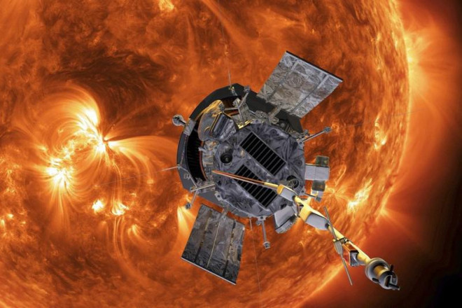 Lần đầu tiên tàu vũ trụ NASA ‘chạm’ tới mặt trời - 1