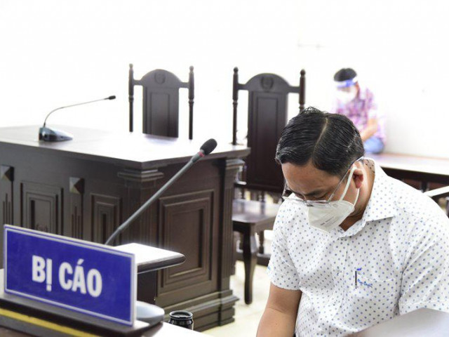 Tin tức trong ngày - VKS đề nghị mức án người tự xưng 'Ban chỉ đạo quận 7'