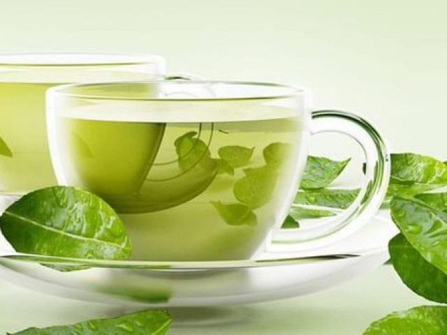 Sức khỏe đời sống - Trà xanh: "Nguy hiểm khôn lường" nếu uống theo những cách này