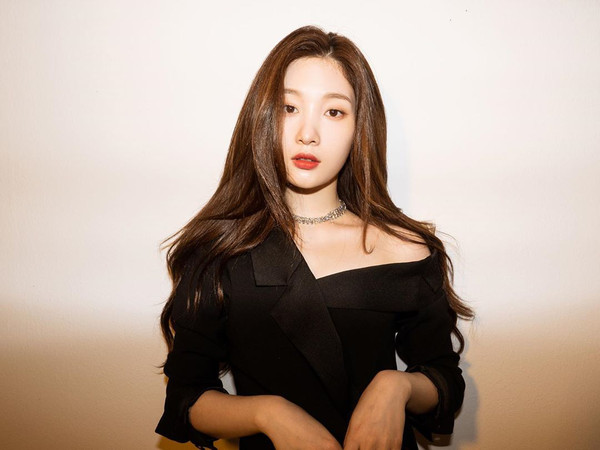 Vẻ đẹp trong sáng không thể chối từ của "nữ thần" Kpop - 1