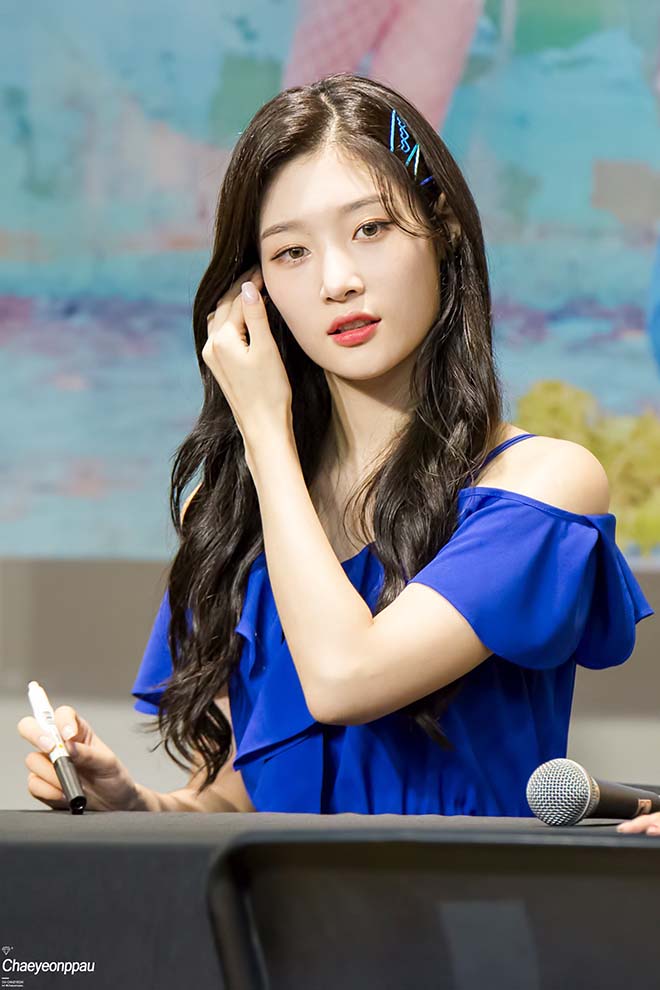 Vẻ đẹp trong sáng không thể chối từ của "nữ thần" Kpop - 2