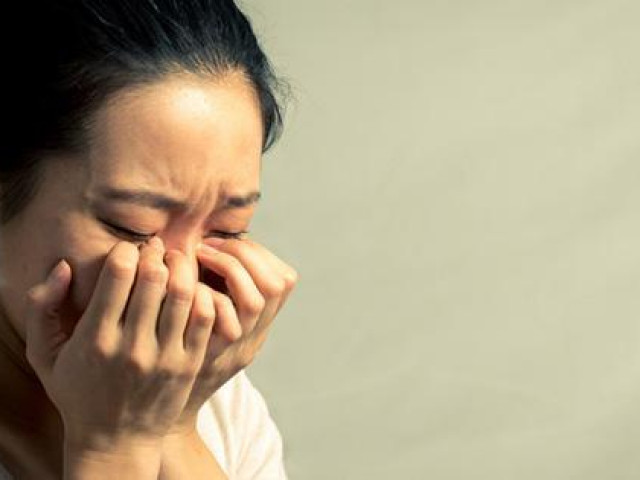 Bạn trẻ - Cuộc sống - Đi dằn mặt bồ trẻ của chồng, người vợ bất ngờ khi bị đánh ghen ngược