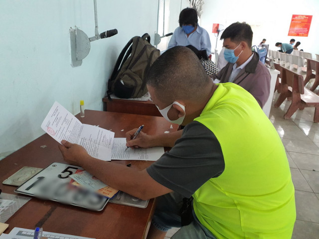 Ô tô - Đề xuất người mua ô tô mới được giữ lại biển số xe cũ