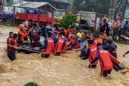 Thế giới - Siêu bão mạnh nhất năm đổ bộ Philippines: Cảnh tan hoang như trúng bom