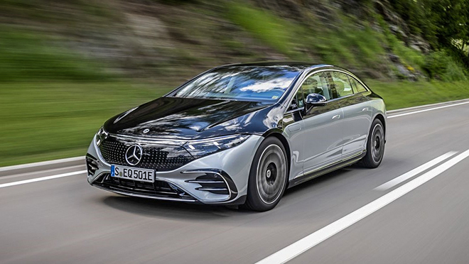 Mercedes-Benz triệu hồi hai dòng xe S-Class và EQS vì lỗi màn hình - 1