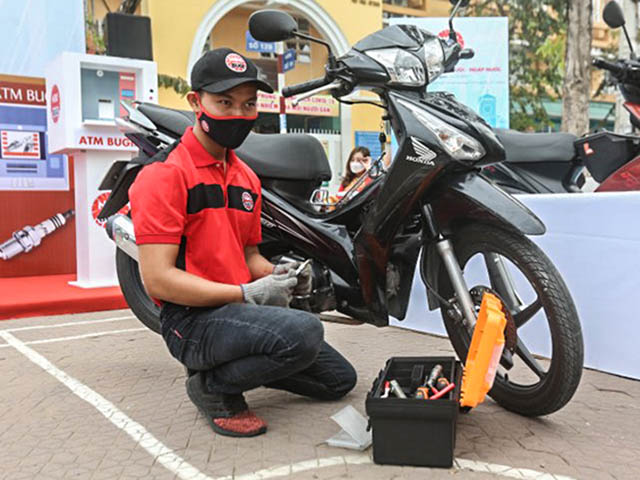 Xe máy - Xe đạp - ATM Bugi đầu tiên ra đời ở Việt Nam, giải pháp cho mùa mưa bão