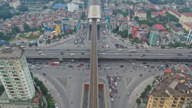 Sở GTVT Hà Nội mới đây yêu cầu Ban Duy tu các công trình hạ tầng giao thông rà soát, xây dựng phương án tổ chức lại giao thông theo đề xuất của UBND các quận: Nam Từ Liêm, Bắc Từ Liêm, Cầu Giấy, Ba Đình, Thanh Xuân và huyện Đông Anh.