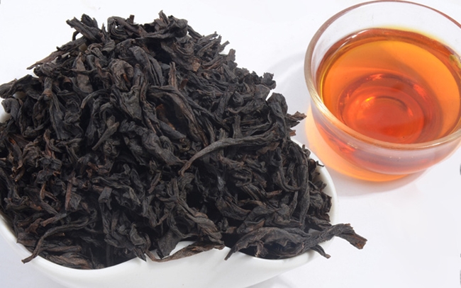 Ai sành trà đều biết, đại hồng bào là loại trà nức tiếng thế giới với hương vị thơm ngon bậc nhất cùng mức giá cao đến khó tin.
