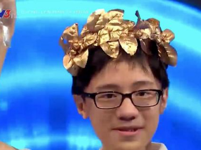 Bạn trẻ - Cuộc sống - Nam sinh may mắn khi "bấm chuông là thua", giành vòng nguyệt quế Olympia với câu hỏi phụ