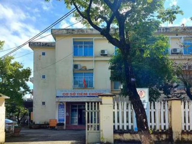 Tin tức trong ngày - Giám đốc CDC Quảng Nam lên tiếng về vụ Công ty Việt Á "thổi giá" kit xét nghiệm
