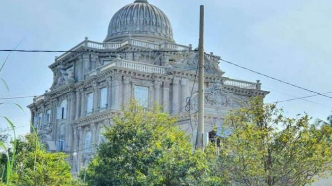 Choáng ngợp lâu đài "Cô dâu 8 tuổi" 150 tỷ ở vùng quê sông nước miền Tây - 3