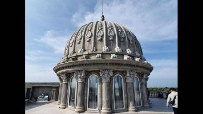 Choáng ngợp lâu đài "Cô dâu 8 tuổi" 150 tỷ ở vùng quê sông nước miền Tây - 11