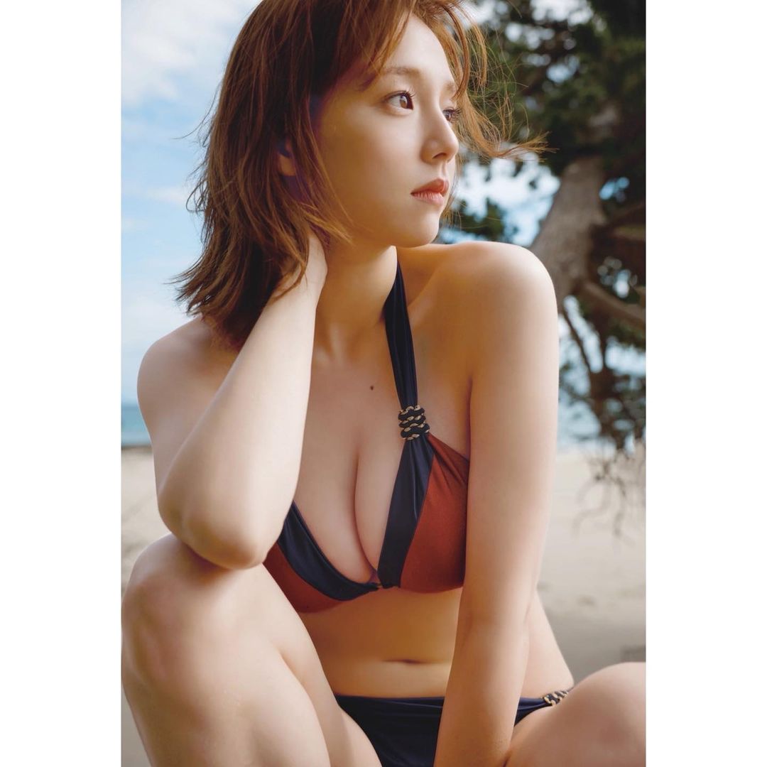 "Đệ nhất ngực đẹp Nhật Bản" diện lại áo tắm sau 4 năm khiến fan không thể rời mắt - 4