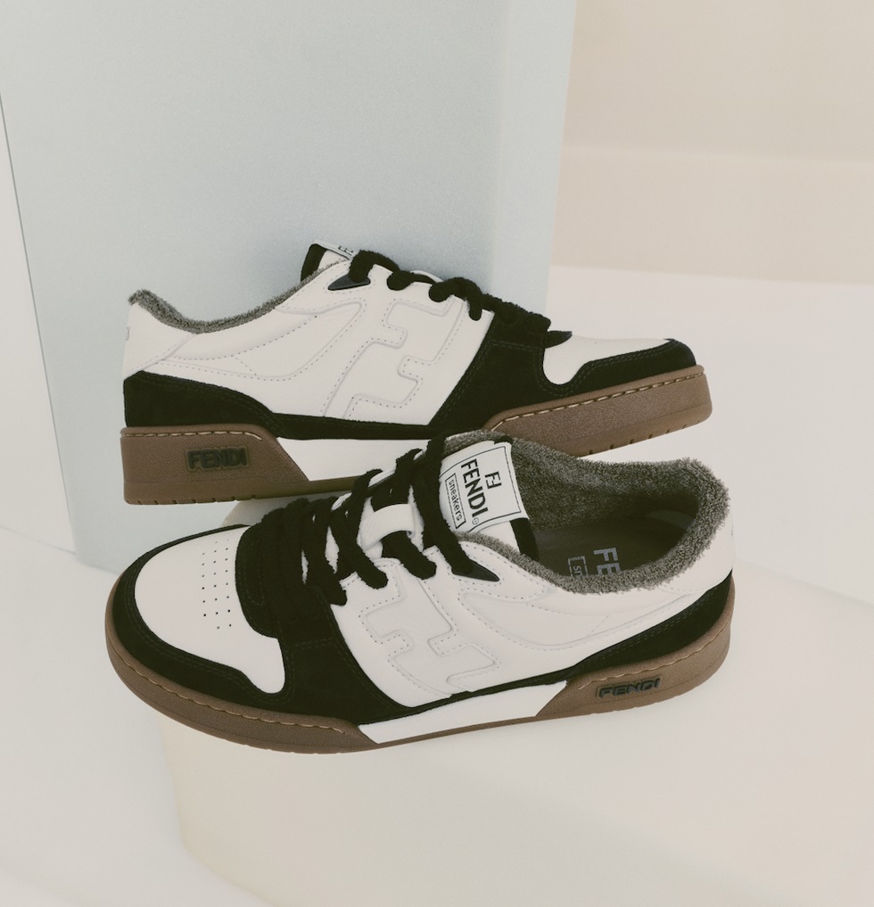 Fendi ra mắt đôi giày sneaker đậm chất cổ điển - 1