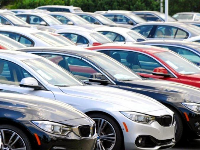 Ô tô - Ô tô Trung Quốc ồ ạt nhập khẩu về Việt Nam dịp cuối năm