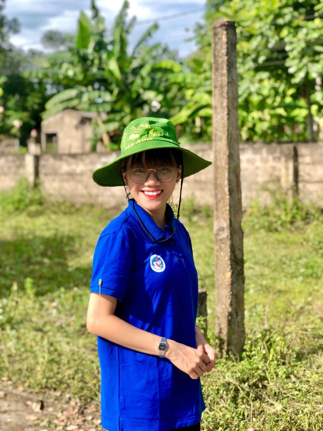 Sống với đam mê nhiệt huyết và yêu thương của nữ sinh Trường Kinh tế-Trường Đại học Vinh - 4