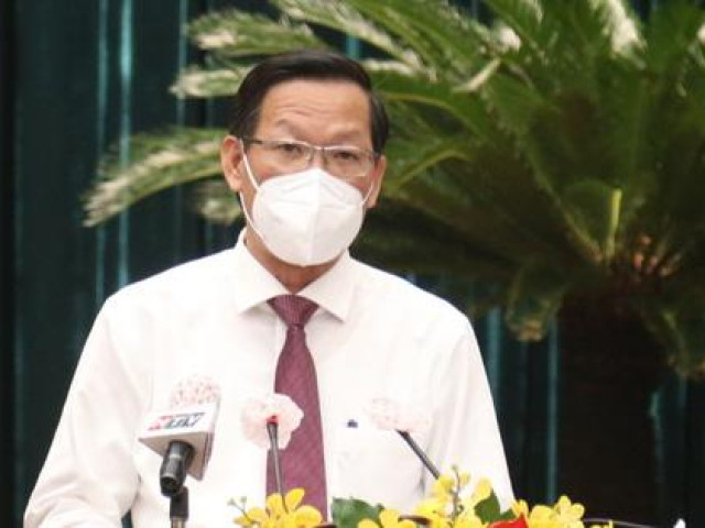 Tin tức trong ngày - TP HCM: Chủ tịch quận, huyện muốn đi nước ngoài phải được Chủ tịch UBND thành phố đồng ý