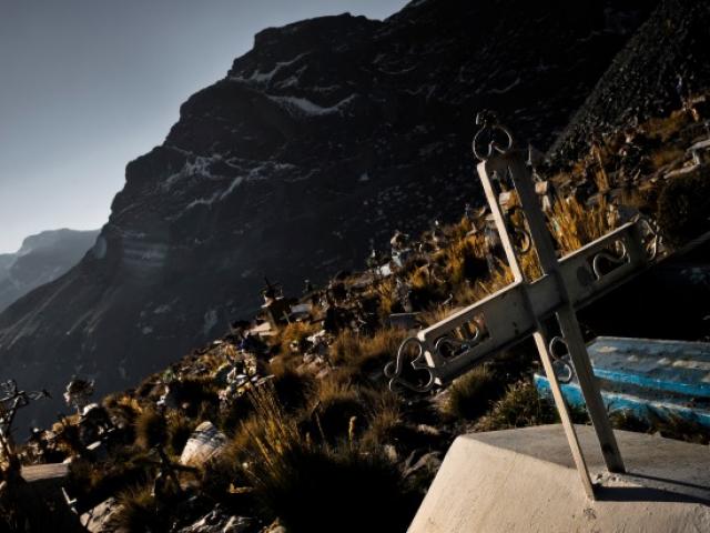 Thế giới - Sống ở "thiên đường của quỷ", người dân chỉ thọ tới tuổi 35