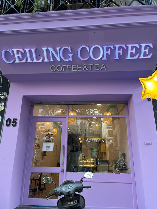 Trải nghiệm có một không hai khi giao dịch chứng khoán tại Ceiling Coffee - 1