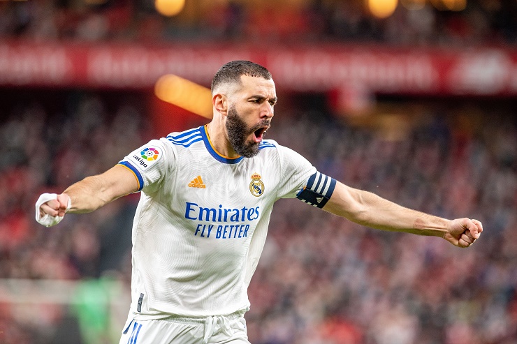 Benzema lập siêu phẩm cứa lòng