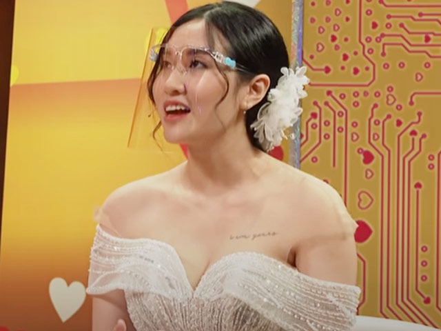 Bạn trẻ - Cuộc sống - Tưởng chỉ vui chơi qua đường, cặp đôi không ngờ dính nhau cả đời