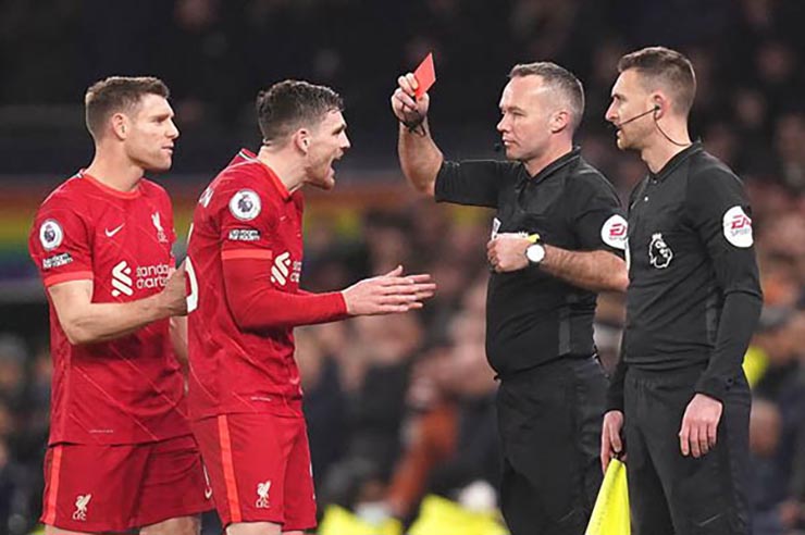 Robertson sẽ phải vắng mặt khi Liverpool tái đấu Chelsea